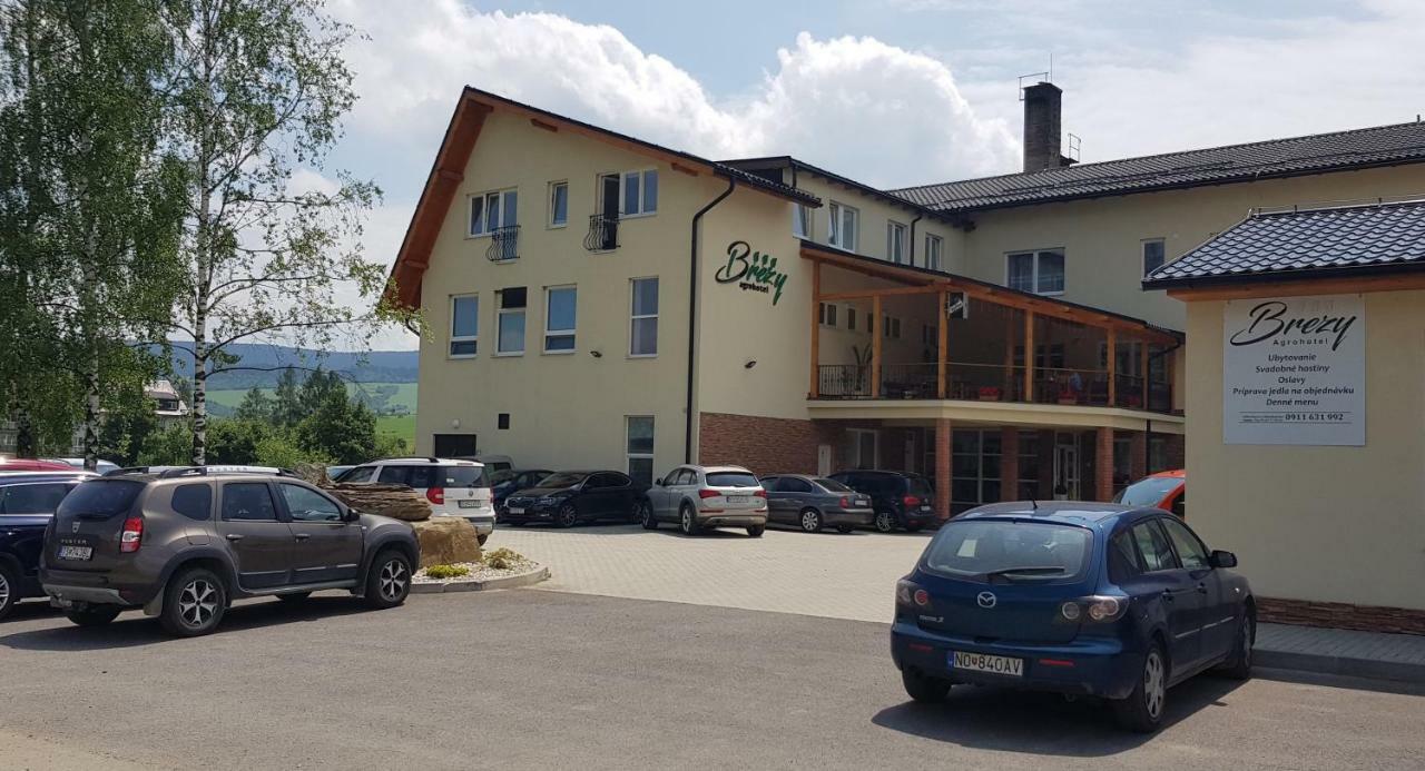 Agrohotel Tri Brezy Hrustin Exteriör bild
